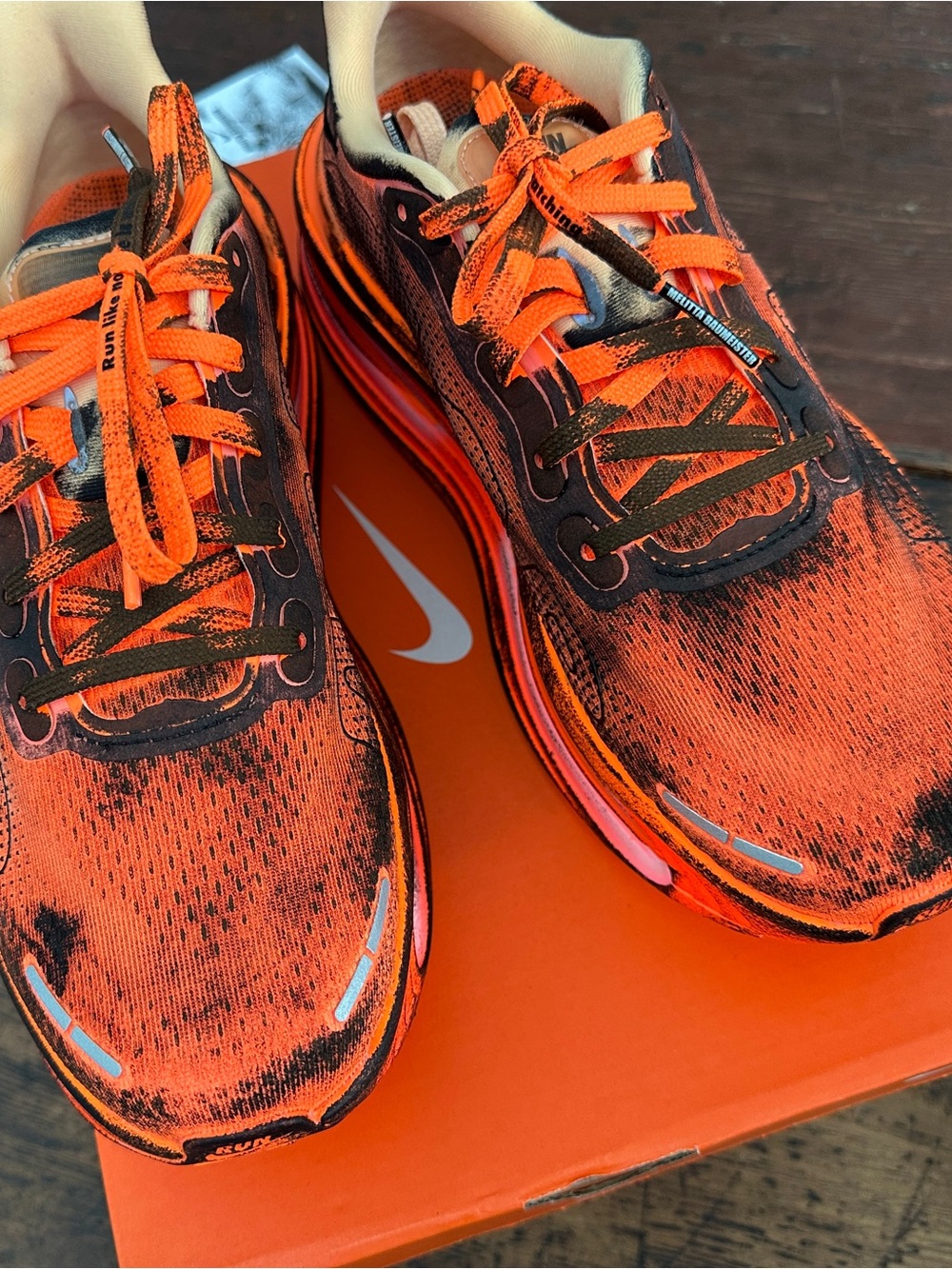 Nike Vomero Premium MB SP Athletic Running Shoes